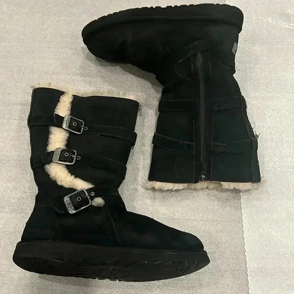 [US6]UGG AUSTRALIA  Becket II SHEEPSKIN 3 BUCKLE SIDE ZIP BLACK BOOTS F3012D - Picture 4 of 10
